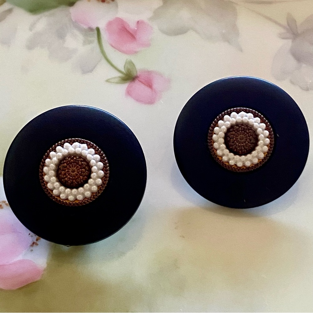 Vintage Handmade Wooden Round Clip on Earrings